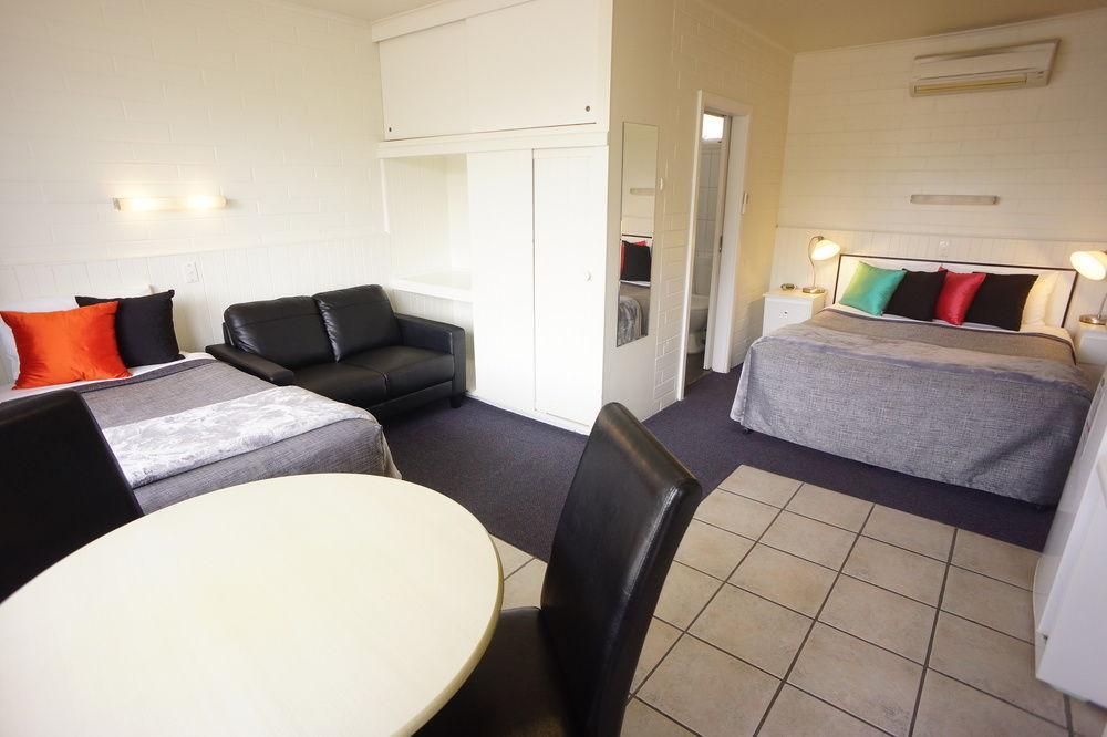 Harbour View Motel Роб Экстерьер фото